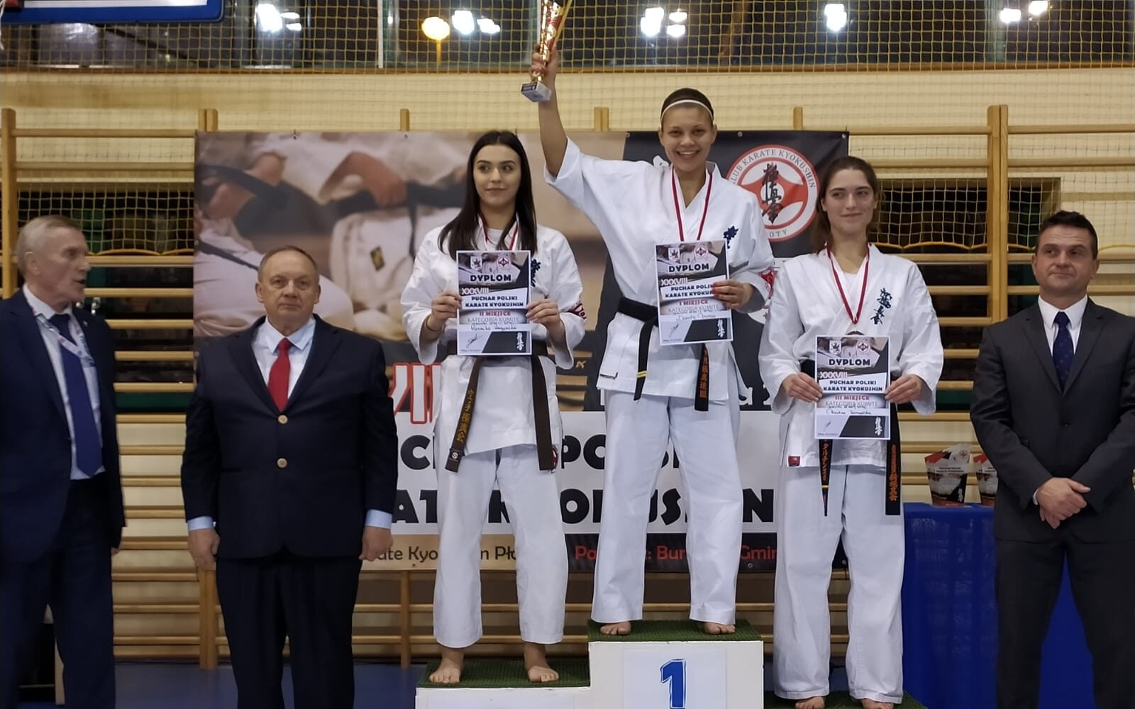 Wołowianka Dorota Bereza z Pucharem Polski w Karate Kyokushin